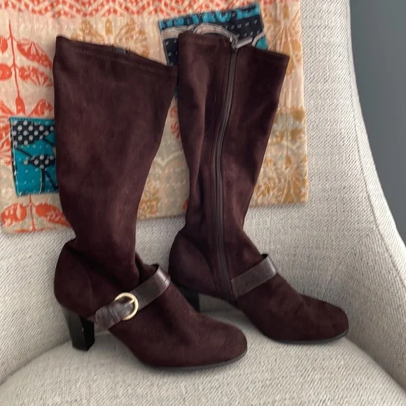 Predictions high heel boots, brown faux suede, size 8.5 - Picture 2 of 7